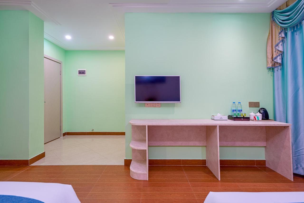 Frida Hotels Guangzhou Baiyun International airport Extérieur photo