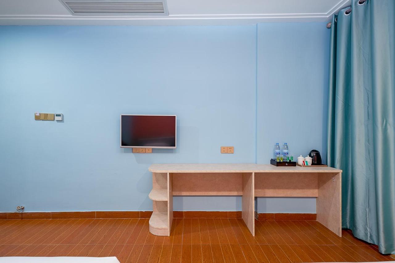 Frida Hotels Guangzhou Baiyun International airport Extérieur photo